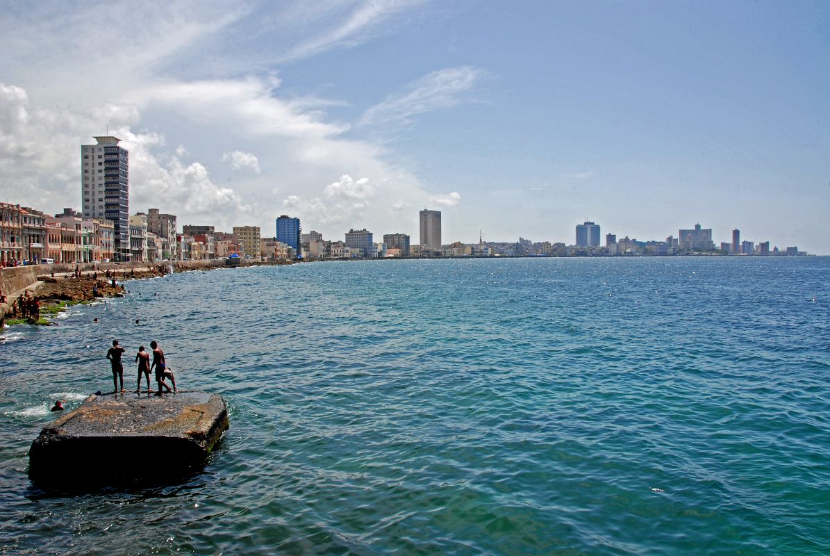 92 Cuba - Havana Centro - Malecon looking towards Havana Vedado